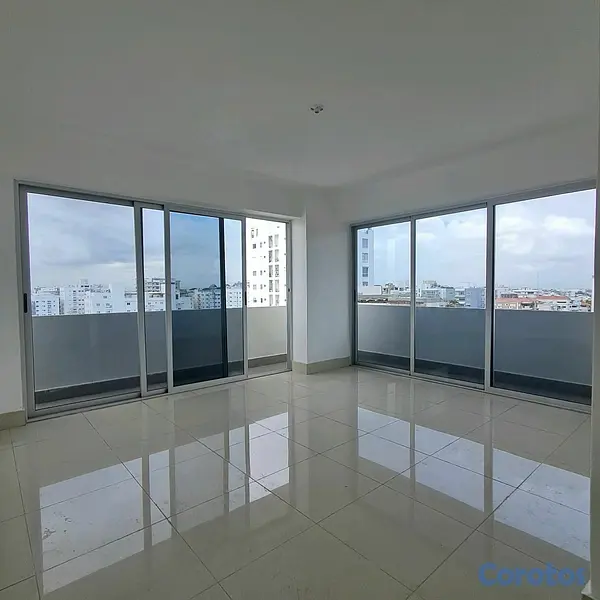 apartamentos - Penthouse piso alto en Evaristo Morales  4