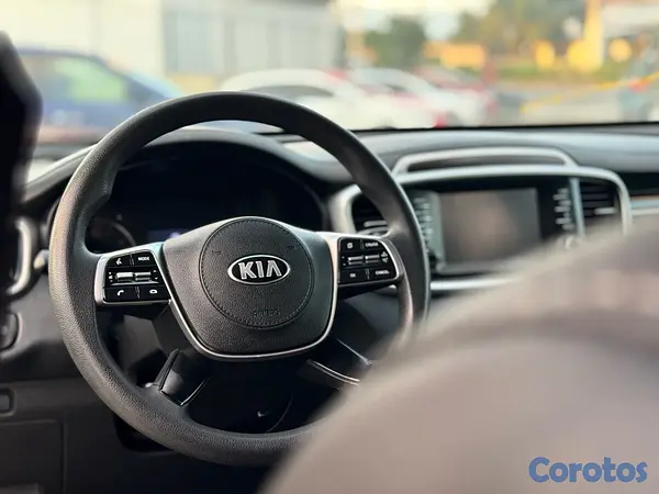 jeepetas y camionetas - Kia Sorento 2020 AWD 
 7