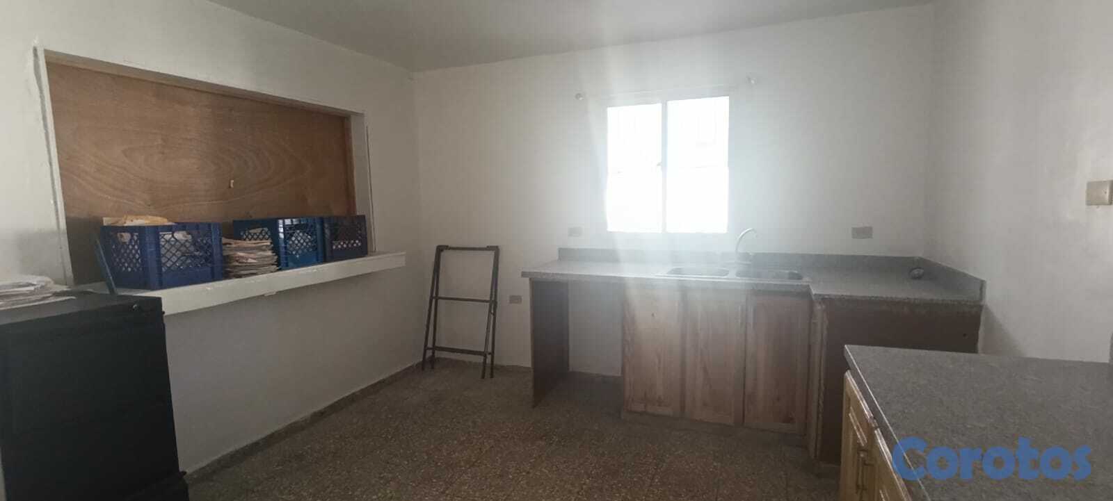 oficinas y locales comerciales - Vendo Excelente Local, 105mts, 2do nivel, Punto Comercial 11