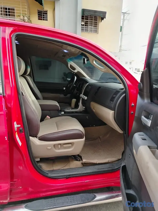 jeepetas y camionetas - TOYOTA TUNDRA LIMITED. 8