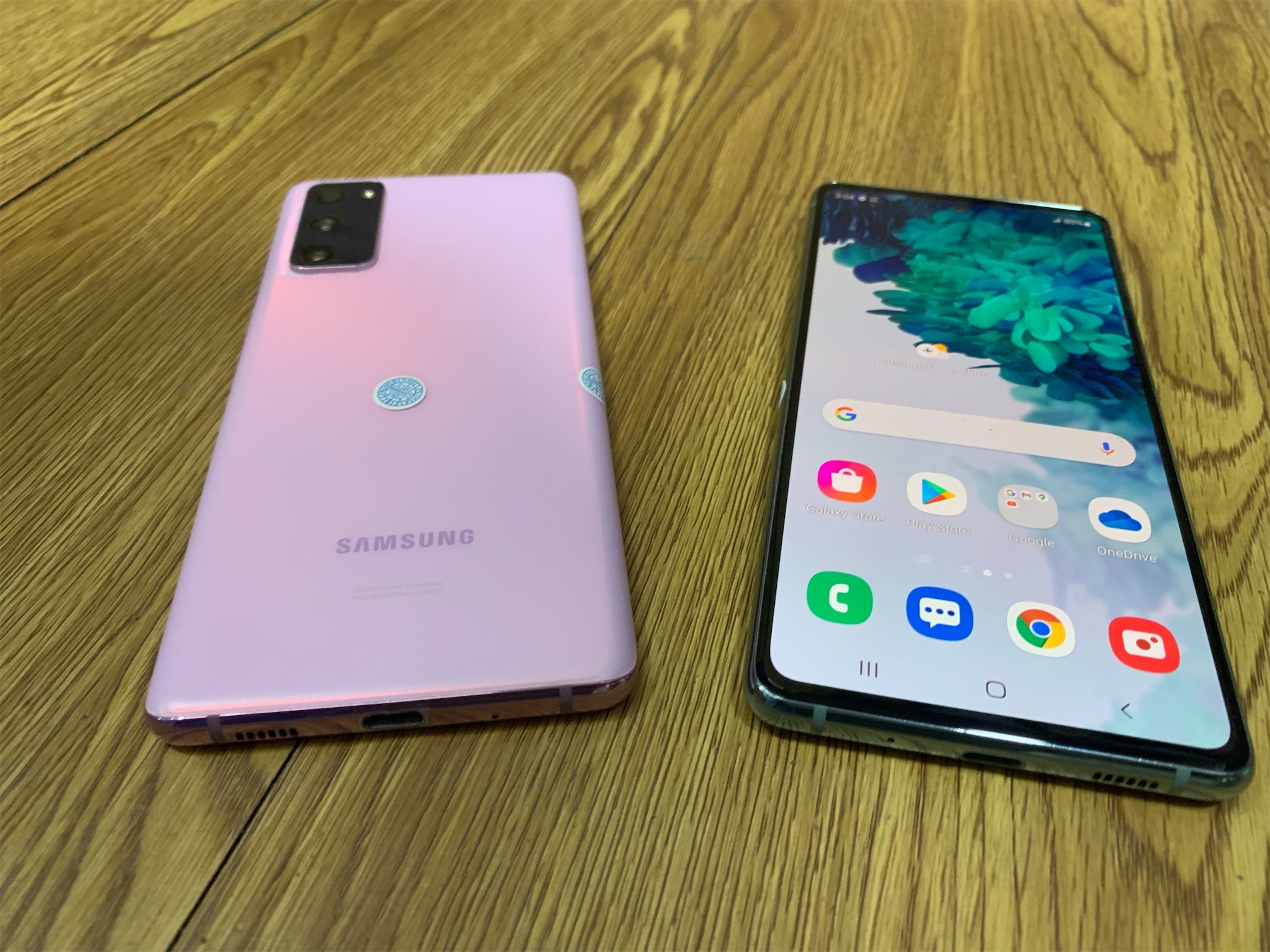 celulares y tabletas - Samsung s20 FE 128GB 2