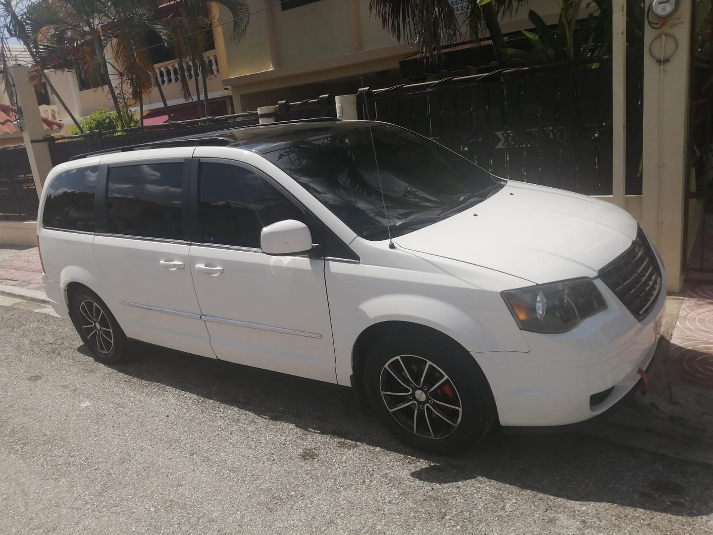 jeepetas y camionetas - Chrysler Town Country 2010 FULL