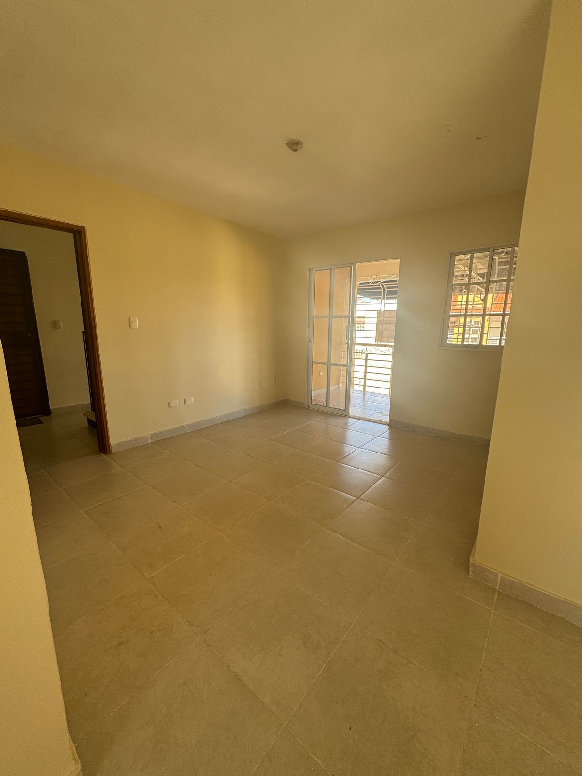 apartamentos - SE ALQUILA APARTAMENTO UBICADO EN LAS PALMERAS SDE 4