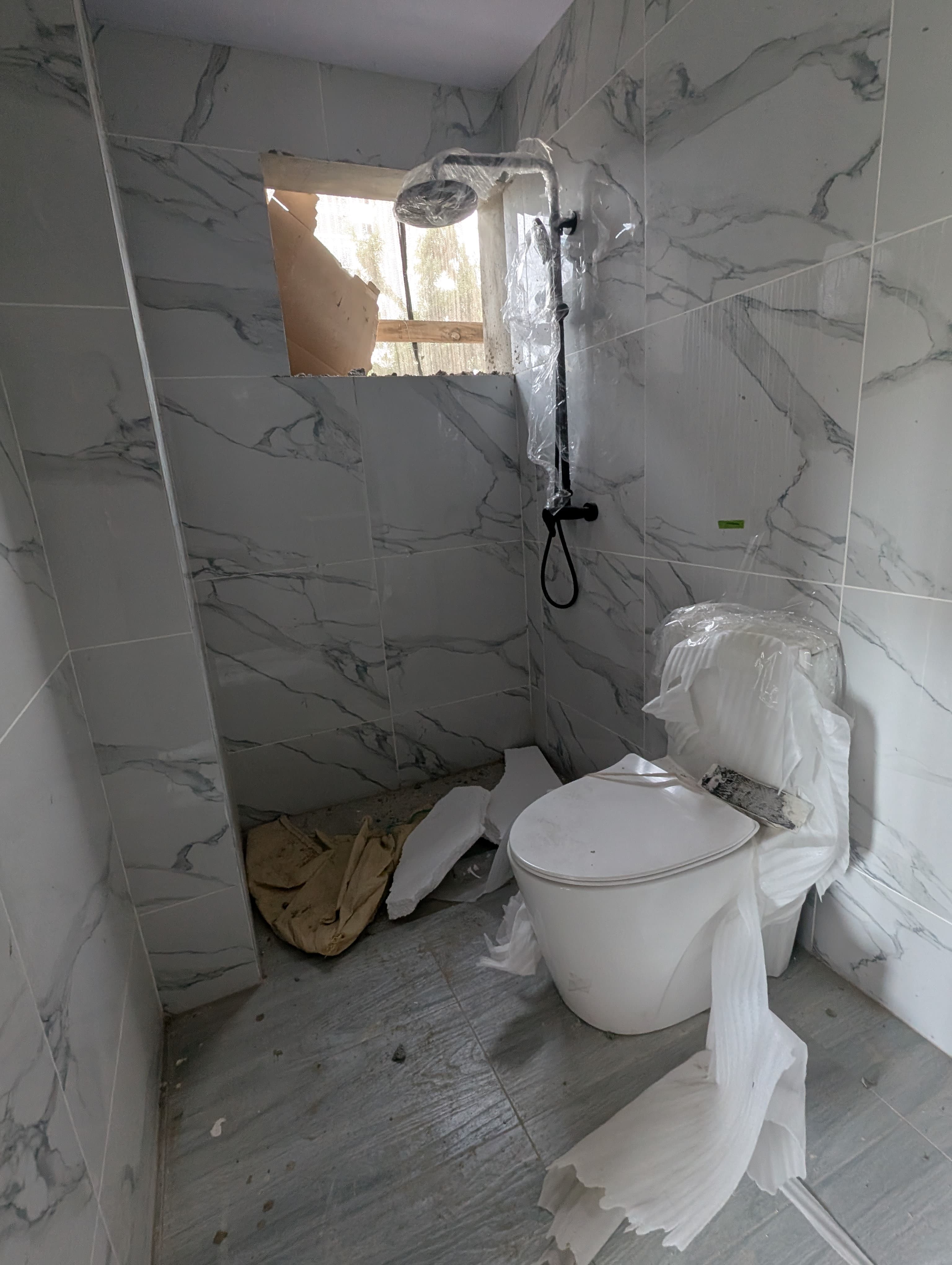 apartamentos - Se vende apartamento en construcción, a pasos de la PUCMM, en el sector La Julia 2