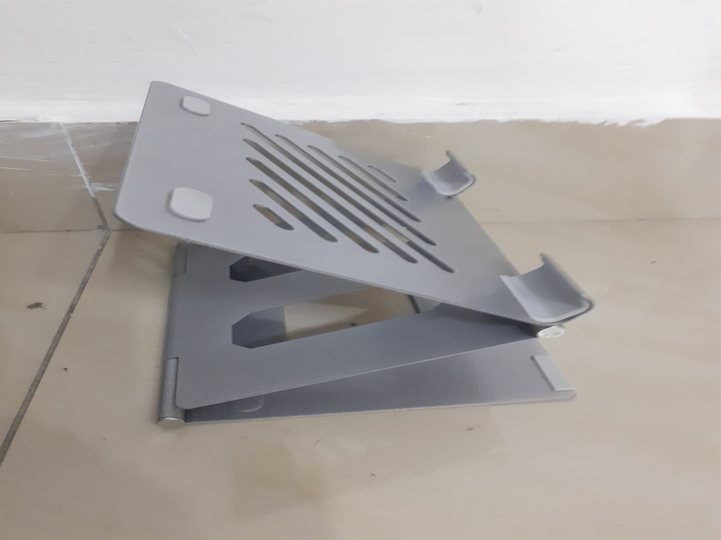 accesorios para electronica - Soporte plegable para laptop y tablet de 7-18 pulgadas. 7