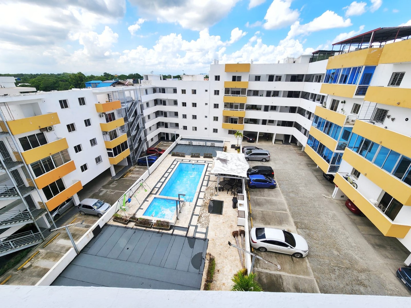 apartamentos - Apartamento con terraza en venta, Av.Jacobo Majluta USD$75,000

 2