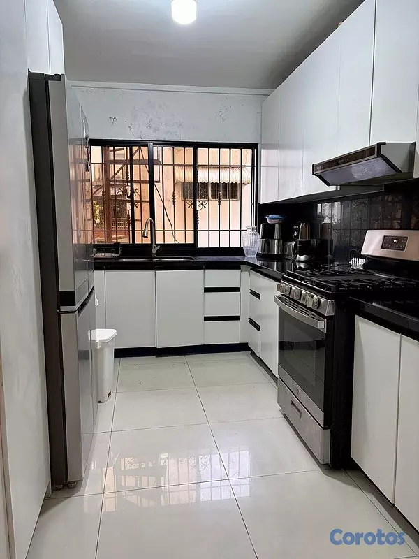 apartamentos - 🔵Apartamento 3er  piso en evaristo morales  4