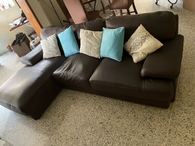 muebles y colchones - (SOFA) MUEBLE EN L DE CUERO $12,000 0