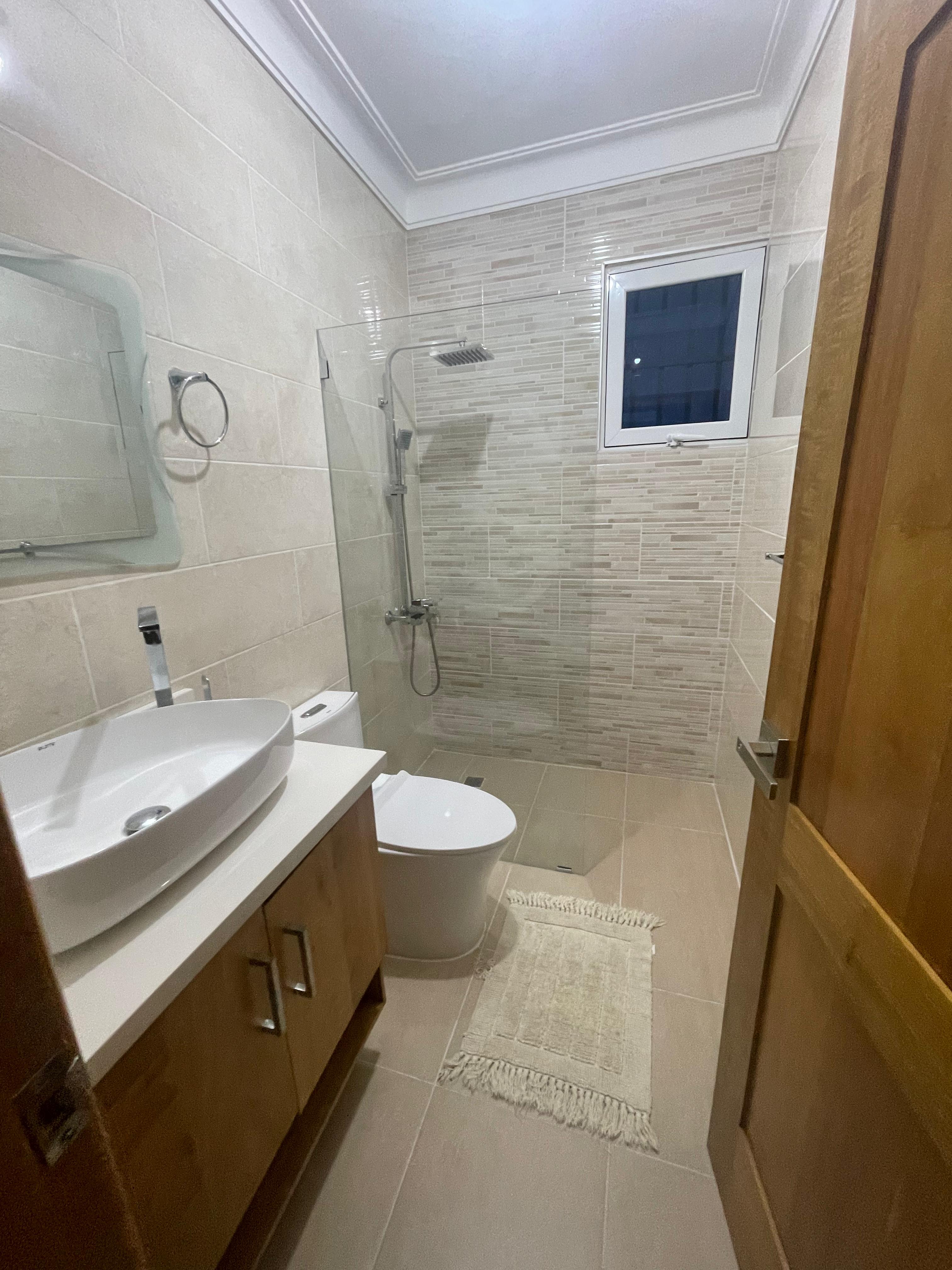 casas - CASA EN VENTA EN AV. HISPANOAMERICANA, SANTIAGO. 8