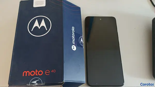 celulares y tabletas - Celular Motorola E40 4