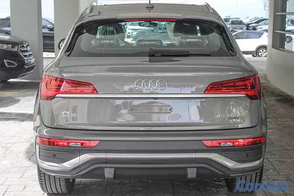 jeepetas y camionetas - Audi Q5 S-Line Sportback 2025 9
