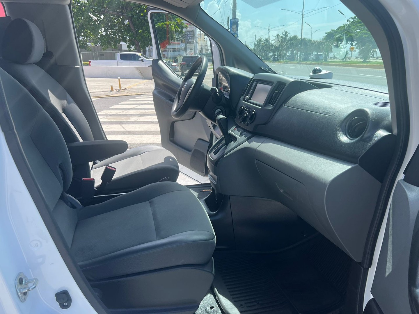 jeepetas y camionetas - Nissan NV 200 2021 3