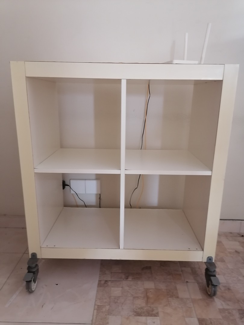 muebles y colchones - Estante 4 cuadros, modelo Kallax, Ikea