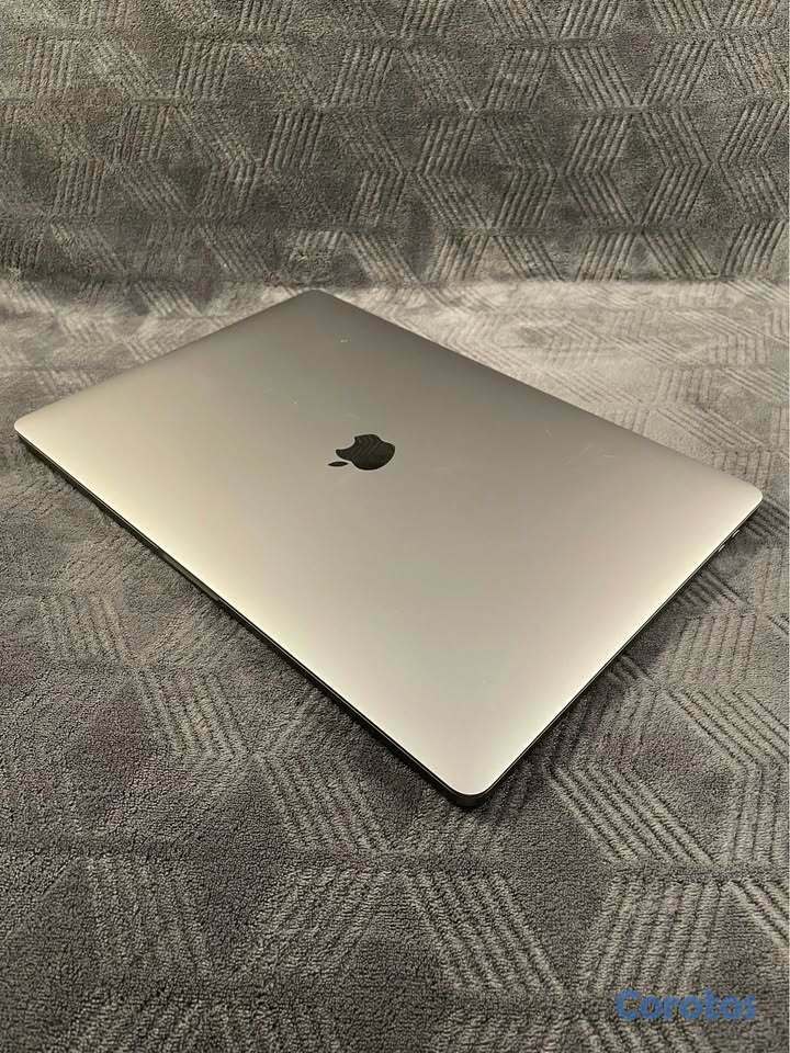 computadoras y laptops - MacBook Pro 2019 A2141 Core Intel i9 oportunidad 7