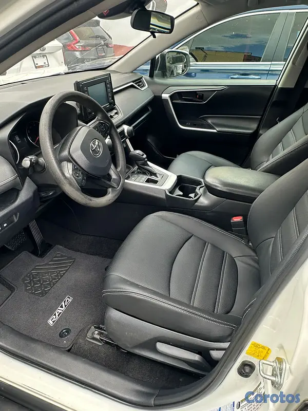 jeepetas y camionetas - TOYOTA RAV4 LE 2020 6