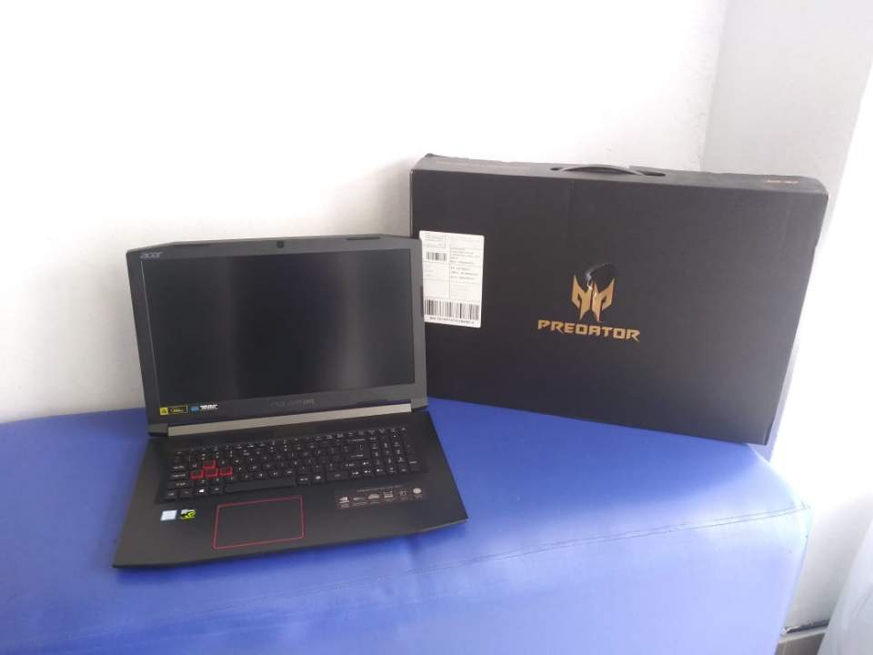 computadoras y laptops - Acer predator helio 300 I7 8va 16gb 256ssd +1tb 1060 6gb gaming 3