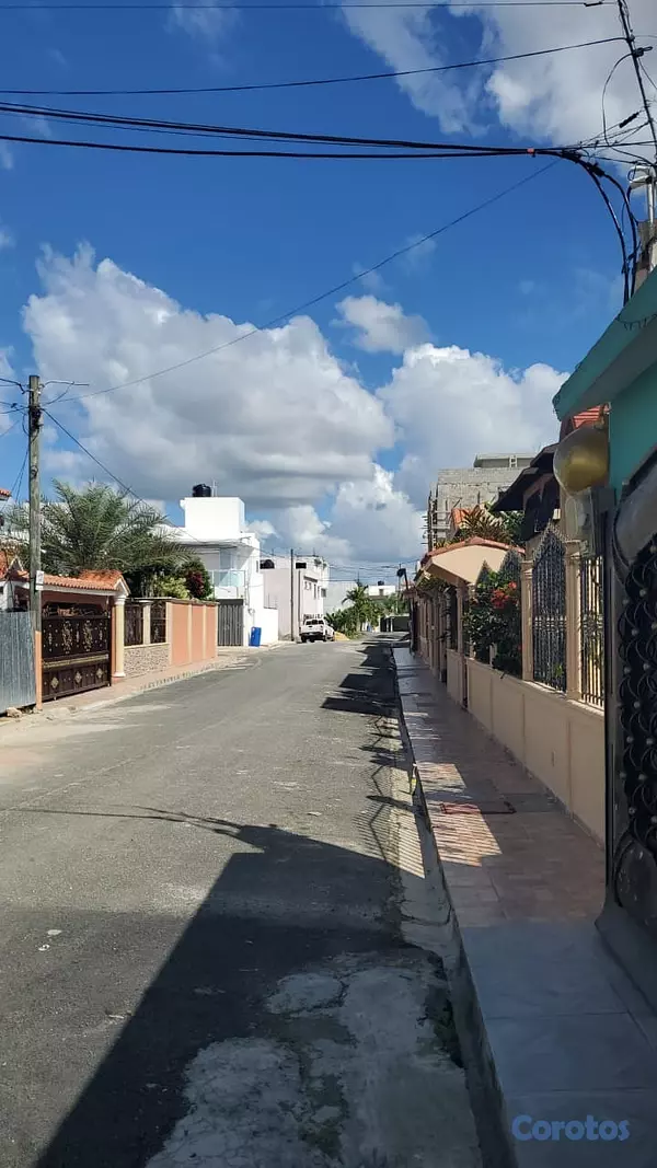 solares y terrenos - Construye futuro en Brisa Oriental: solar estratég 6