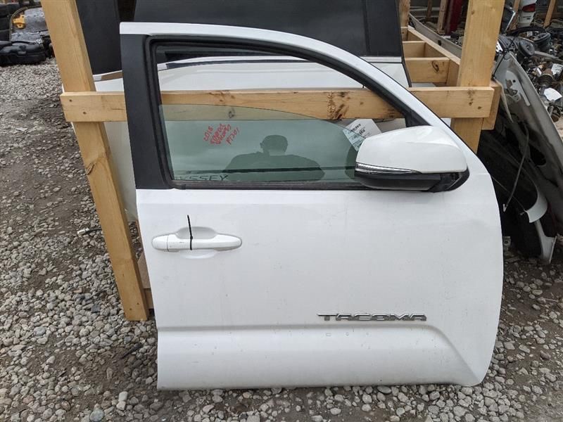 accesorios para vehiculos - PUERTA  PARA TOYOTA TACOMA  2018  BLANCA RH