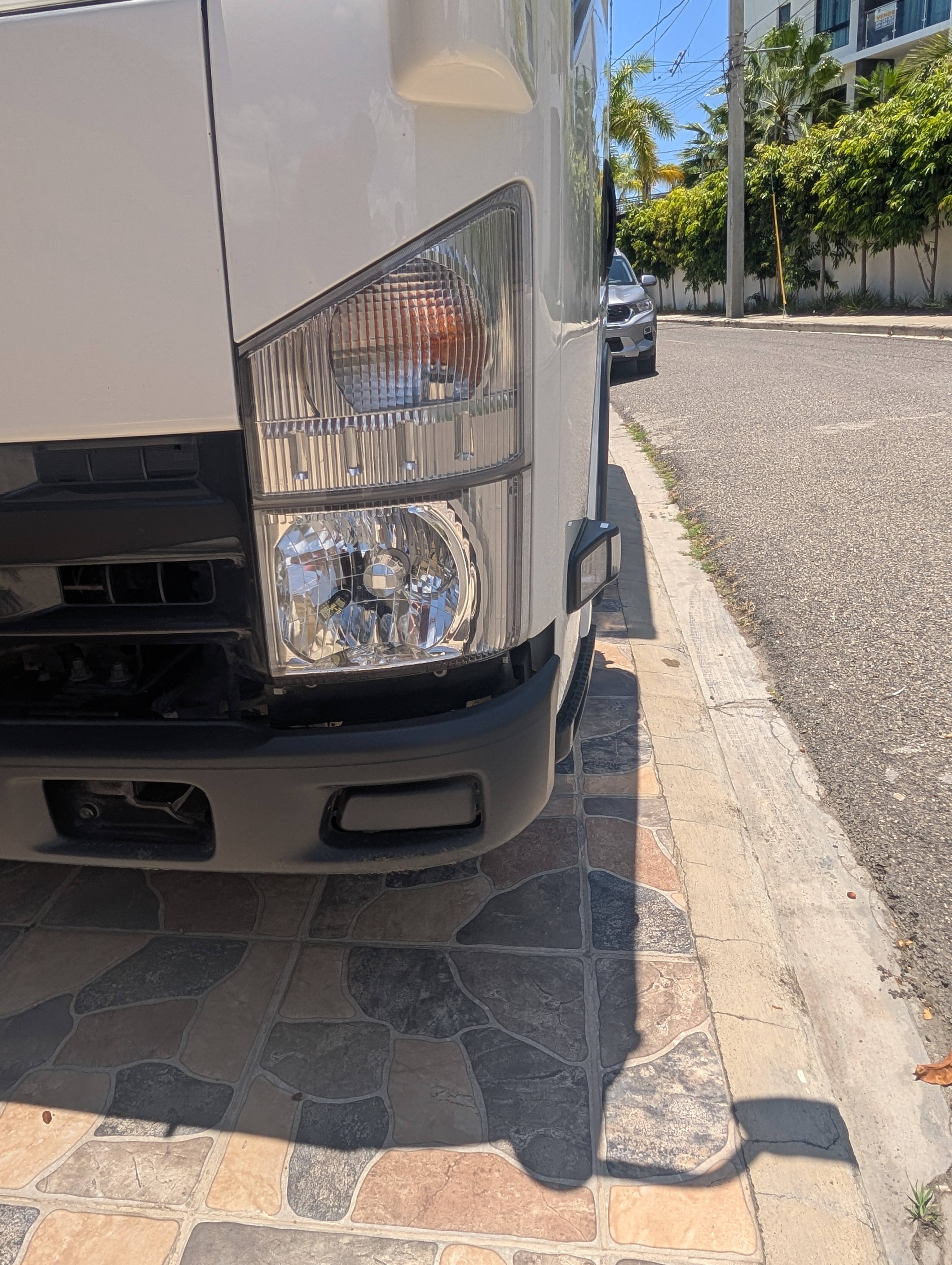 camiones y vehiculos pesados - Isuzu 2025 3