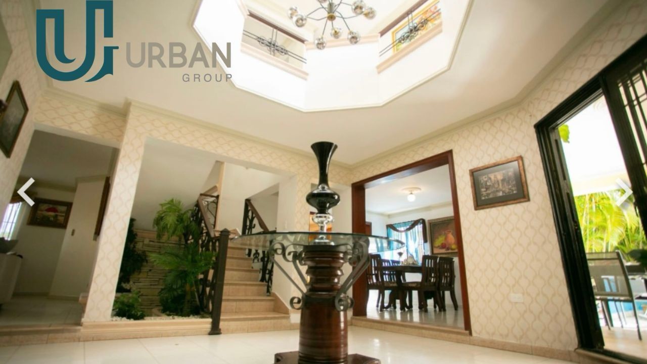 casas - Se vende casa de dos niveles en US$255,265 en residencial Don Bolivar, Alameda,  2