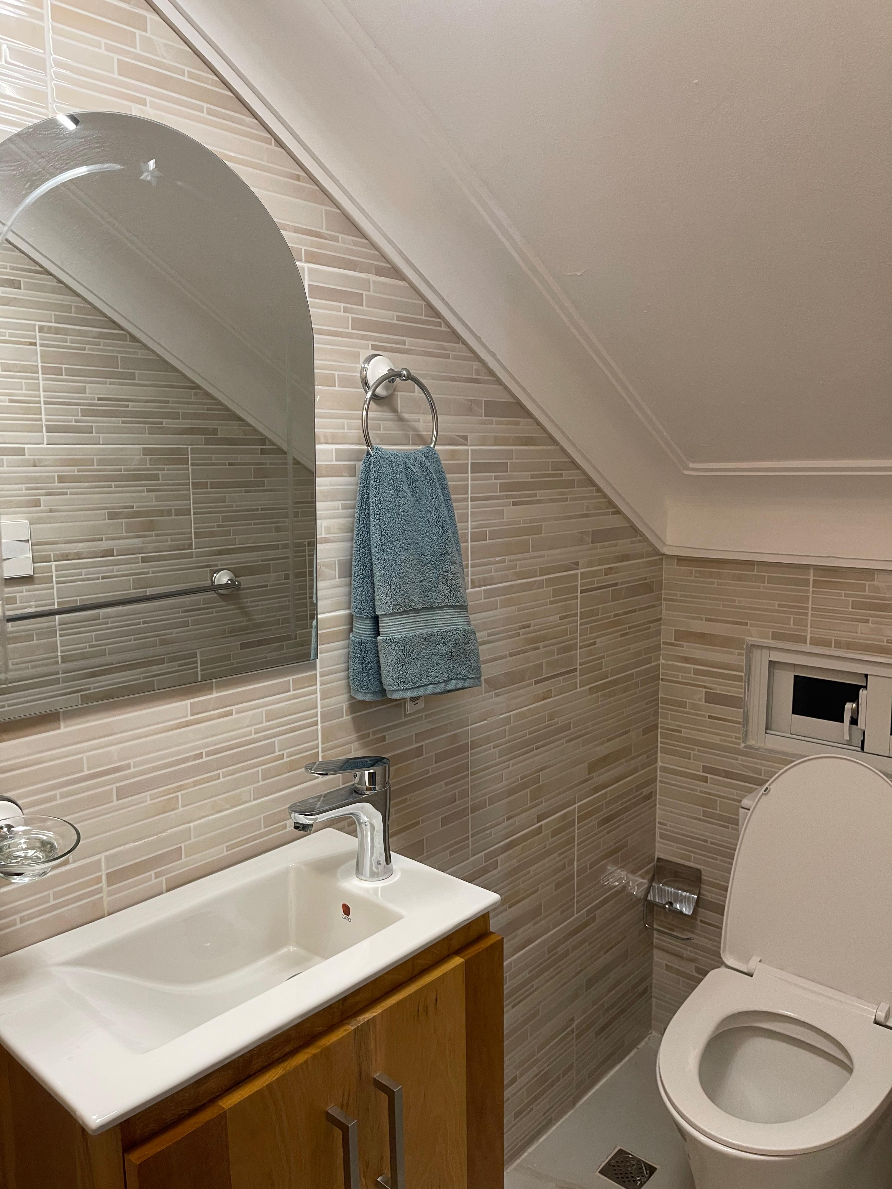 casas - CASA EN VENTA EN AV. HISPANOAMERICANA, SANTIAGO. 9