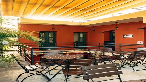 oficinas y locales comerciales - Edificio en ZONA COLONIAL 4