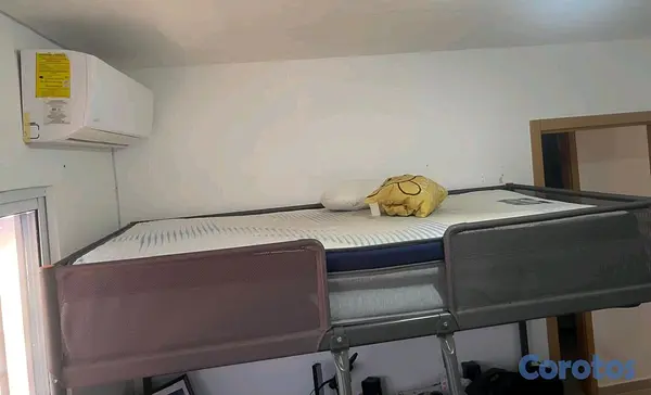 muebles y colchones - Cama elevada, excelente para ahorrar espacio. En Ikea cuesta más cara.  2
