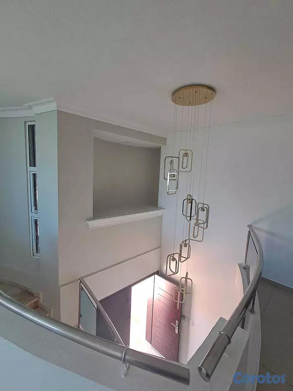 casas - Casa amplia y hermosa en alquiler, Villa María, Sa 1