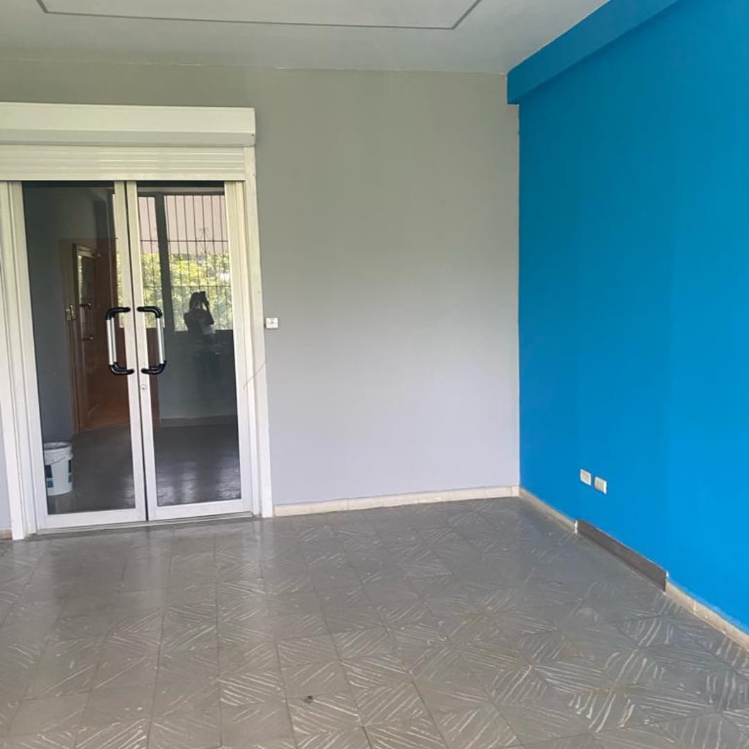 oficinas y locales comerciales - 🔵Alquilo Local 350 mts 3er piso en Gazcue  para oficina o negocio 
 2