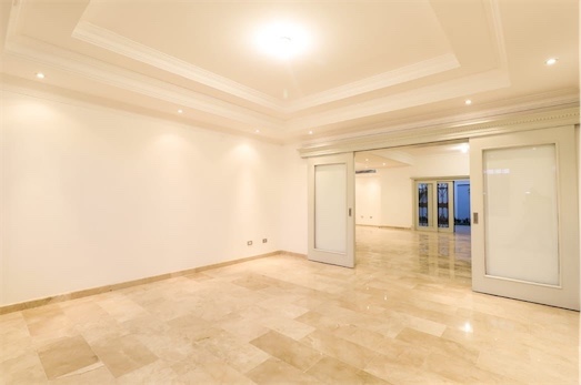 casas - Venta de hermosa casa de 523mts  en el Distrito nacional 8