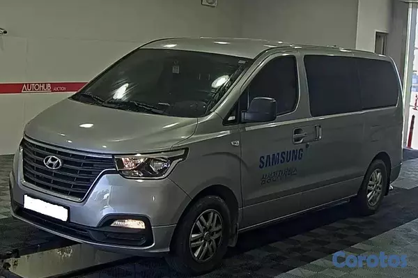 jeepetas y camionetas - HYUNDAI GRAND STAREX 2021 GRIS 3