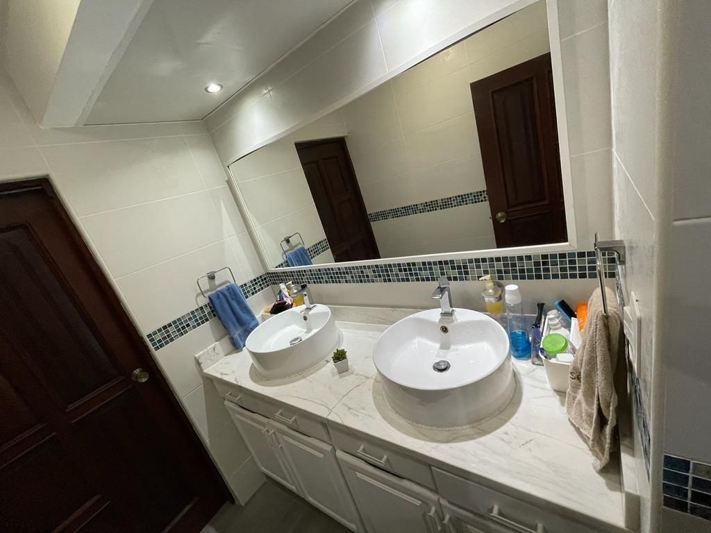 apartamentos - ¡VENDO Apartamento clásico 1er piso en bella vista 7