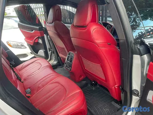 jeepetas y camionetas - MASERATI LEVANTE S 2017 8