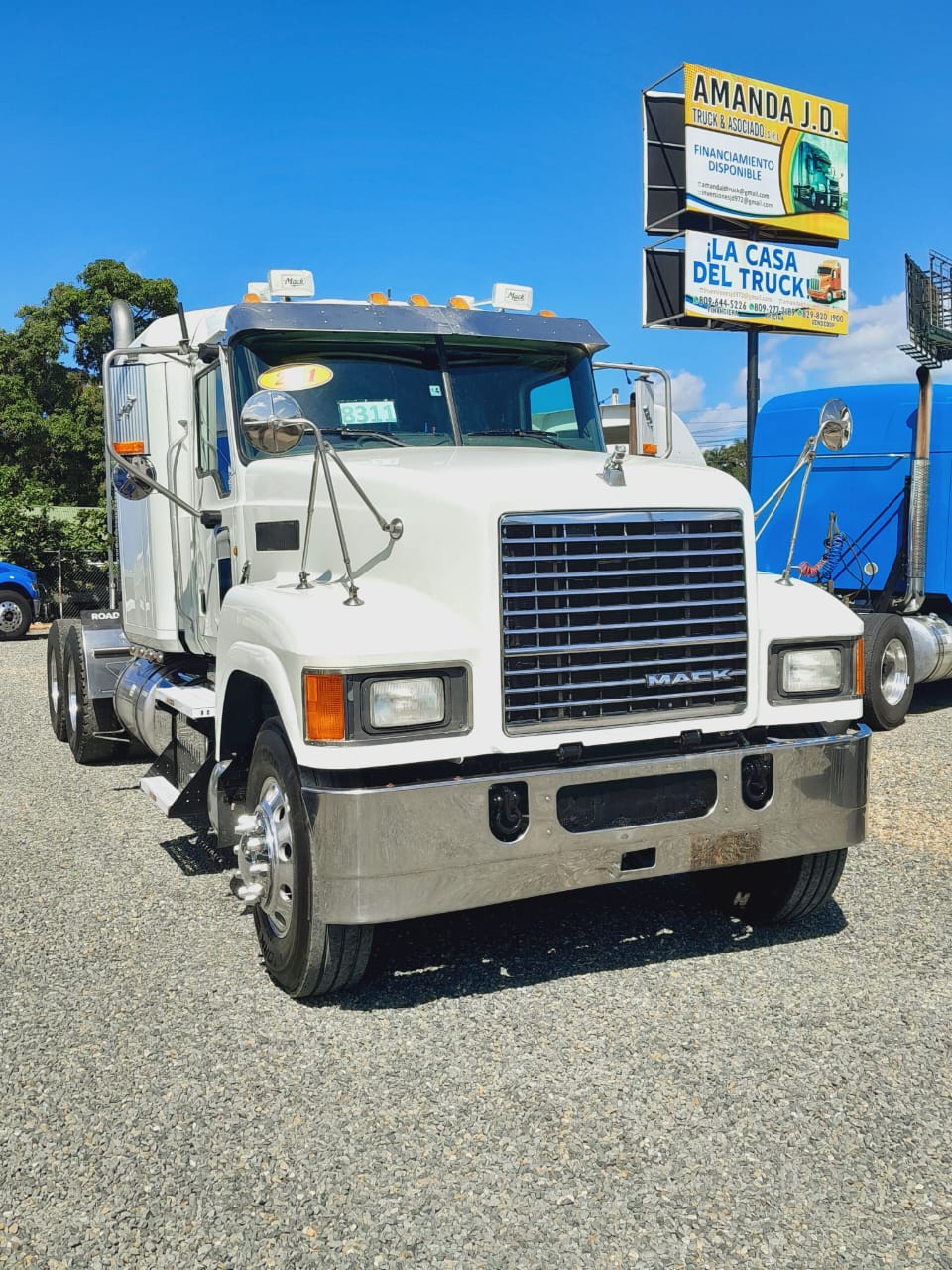 camiones y vehiculos pesados - MACK CHU613 600 0