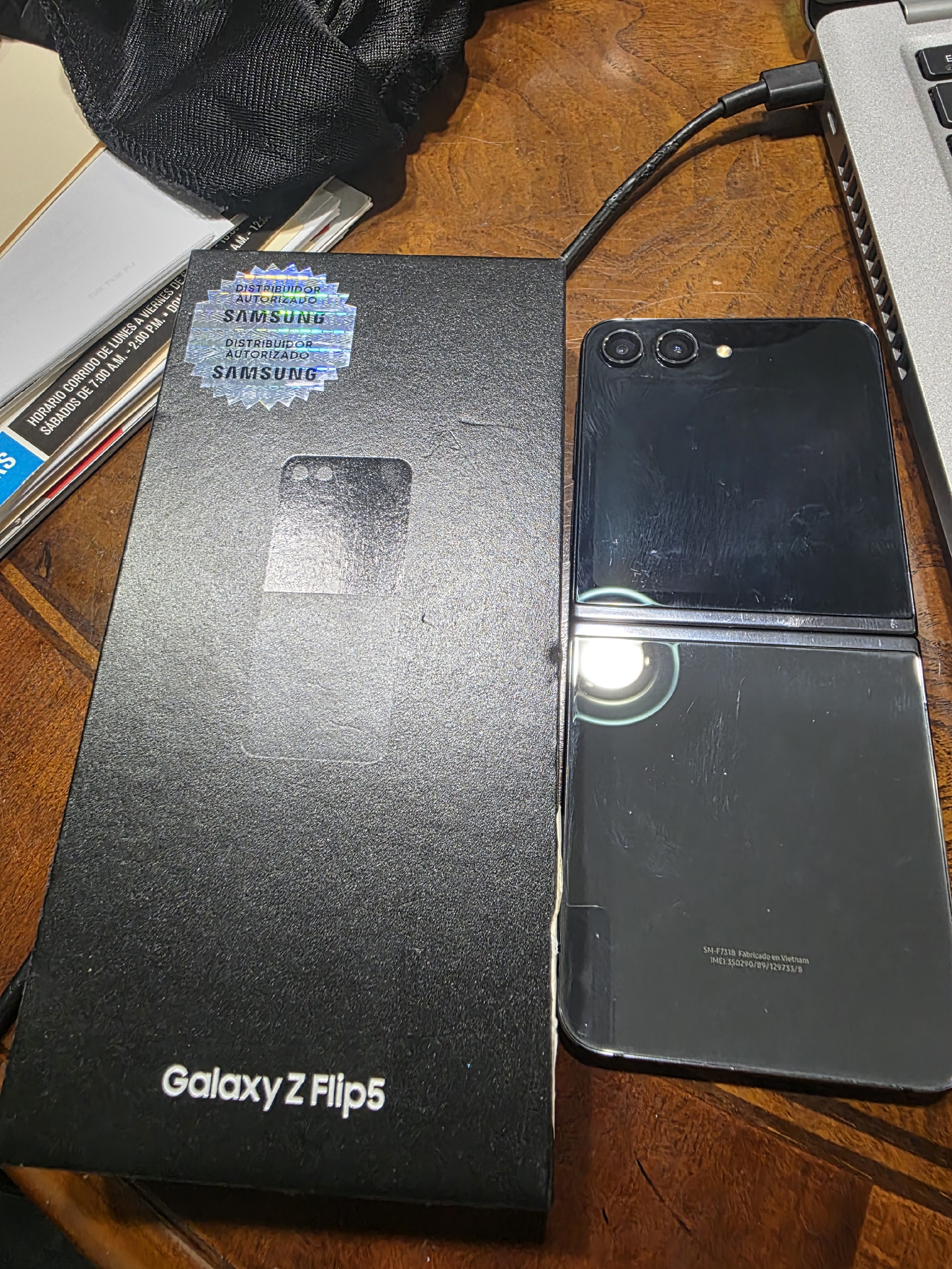 celulares y tabletas - Vendo mi Galaxy ZFlip 5 3