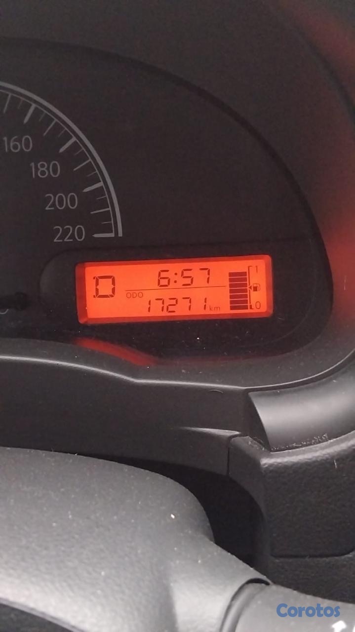 carros - NISSAN ALMERA 2022 Financiamiento Disponible  6