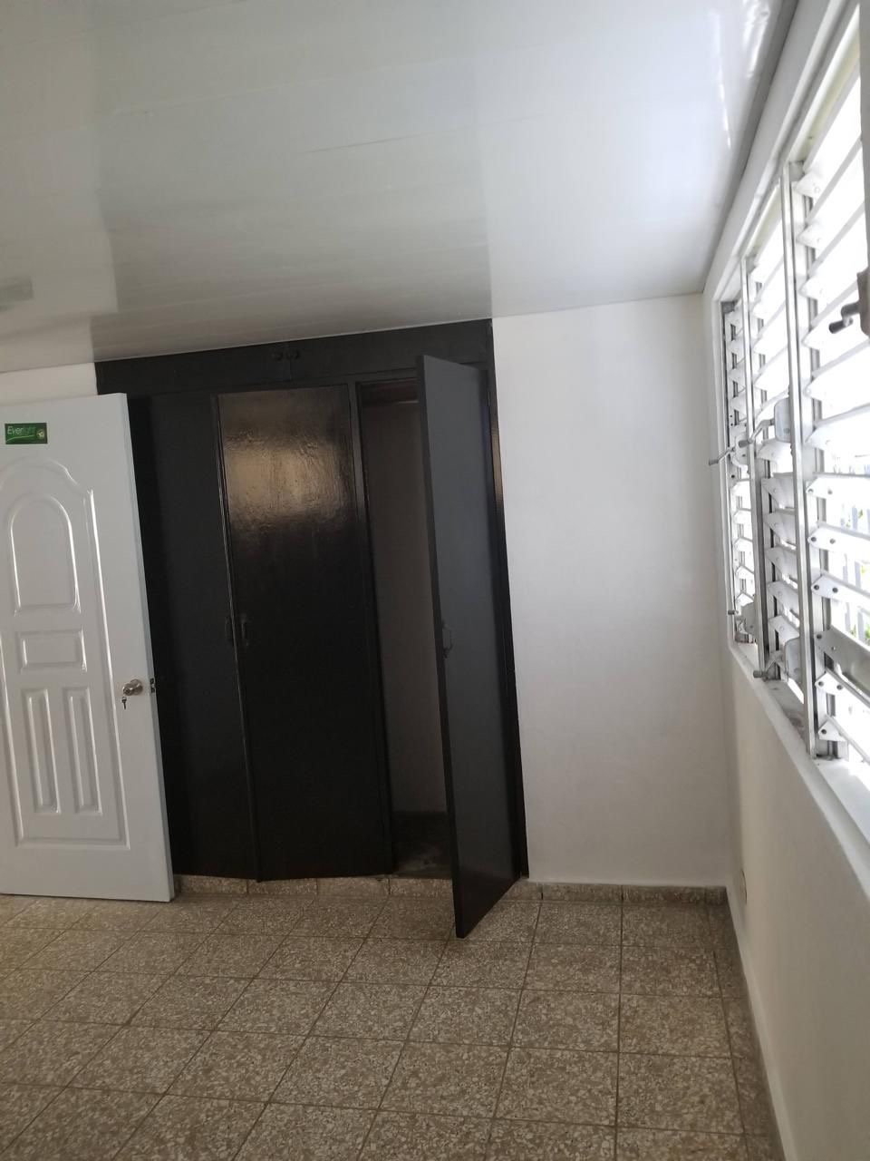 apartamentos - Vendo una hab klm 7 indepedencia baño parqueo 10 u 4