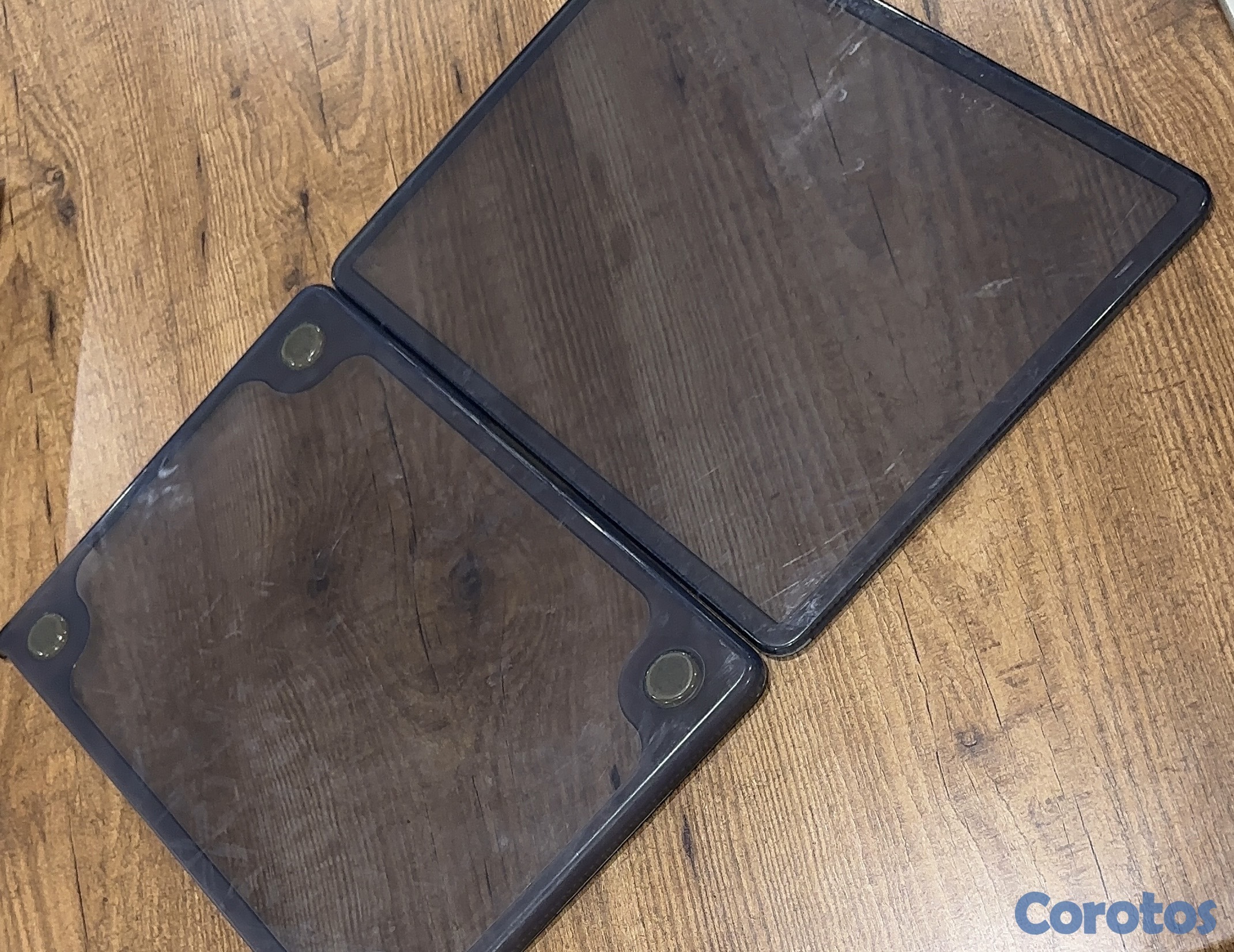 computadoras y laptops - MacBook con accesorios Air M2 8