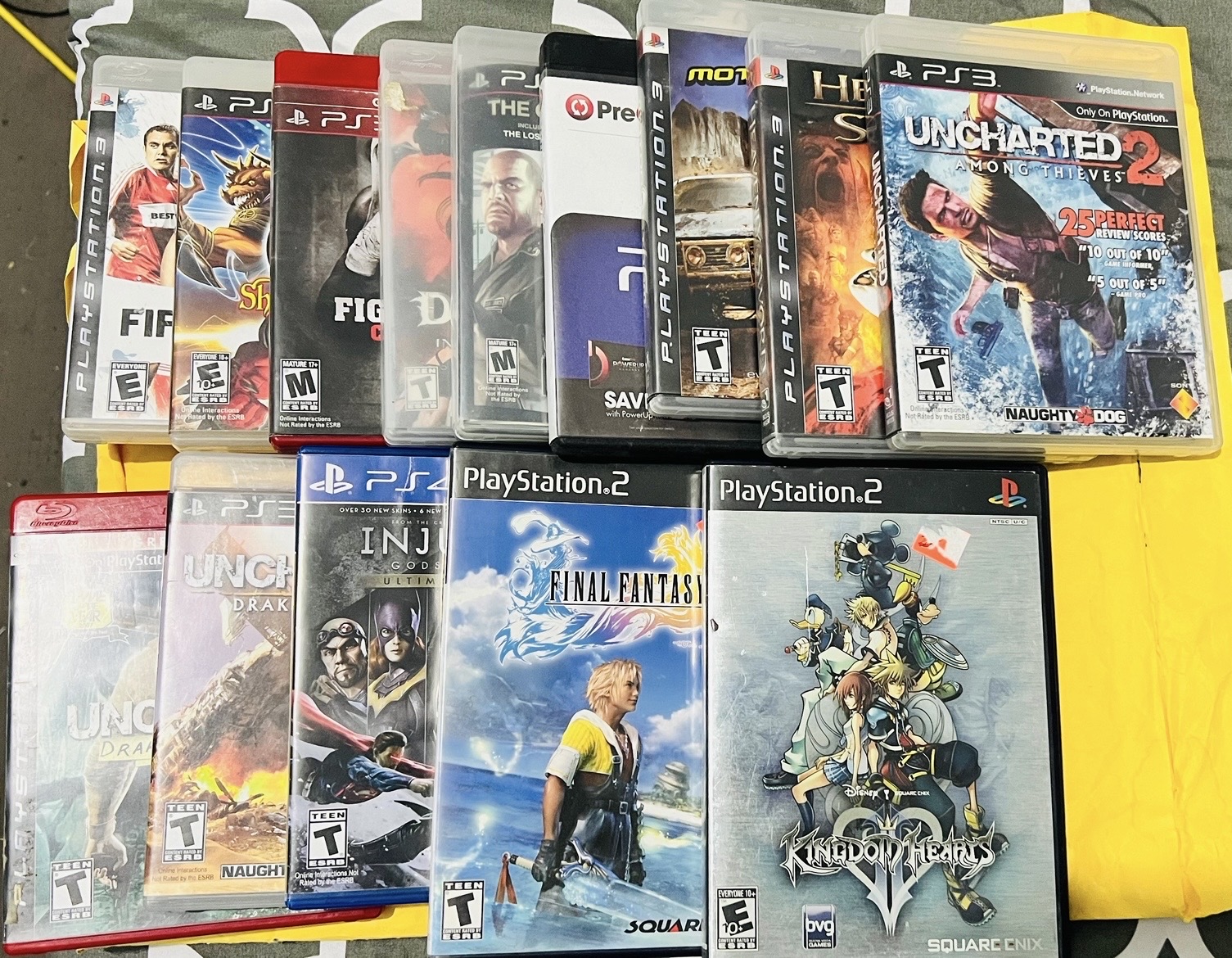 consolas y videojuegos - VENTA DE VIDEO JUEGOS 2PS2 - 10PS3 - 1 PS4 con consola para repuesto+(1)control 2