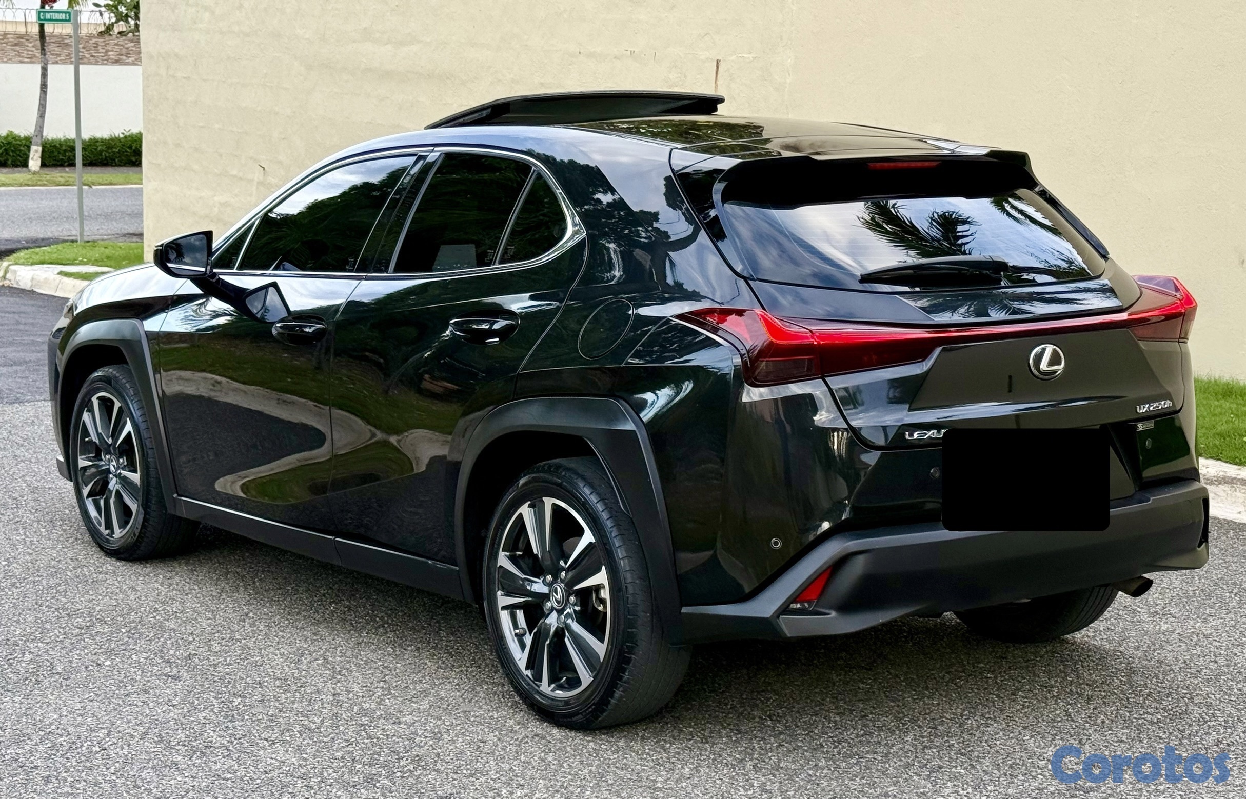 jeepetas y camionetas - Lexus UX250h Hybrid 2024 Delta Comercial 2