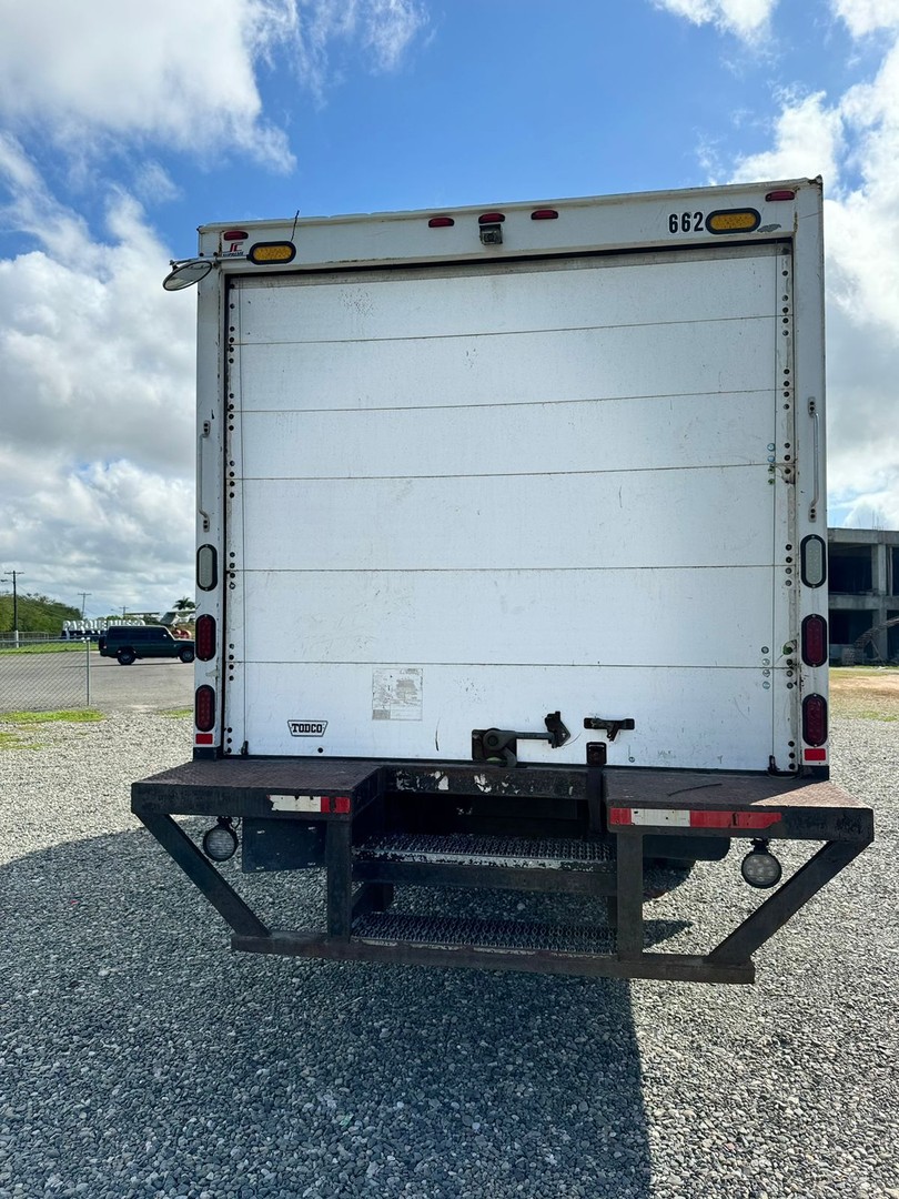 camiones y vehiculos pesados - Camión isuzu NRR 2016, recién importado  5