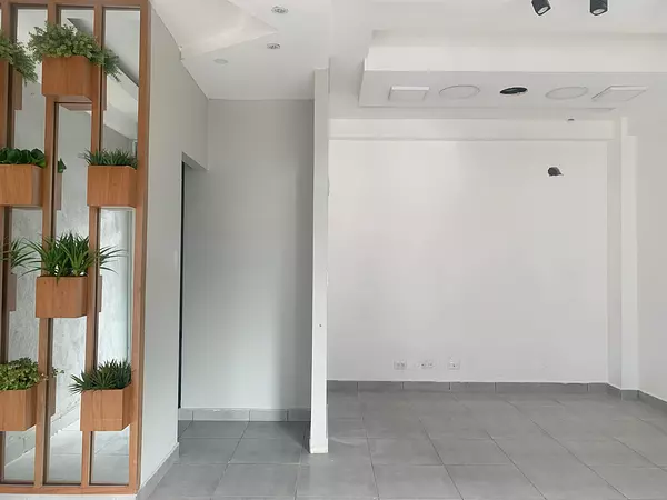 oficinas y locales comerciales - Local en bella vista  3