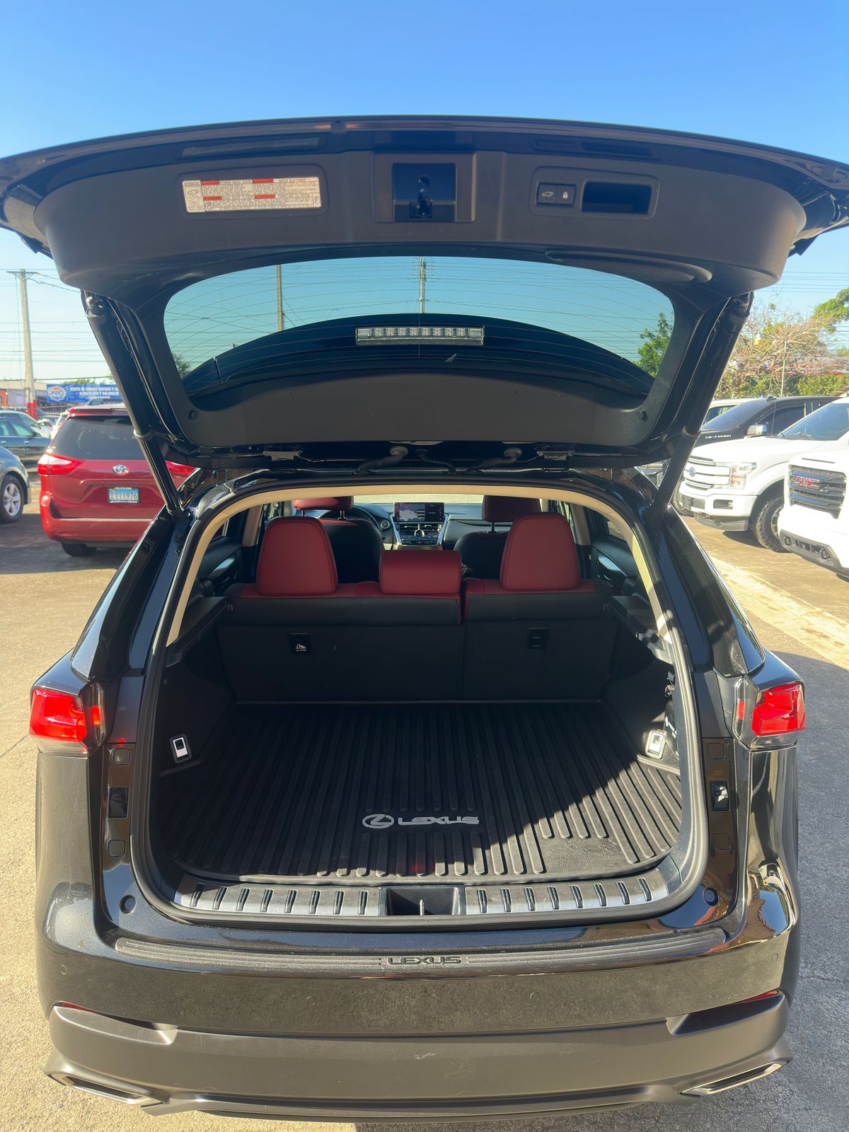 jeepetas y camionetas - 2019 Lexus NX300  4x4  8