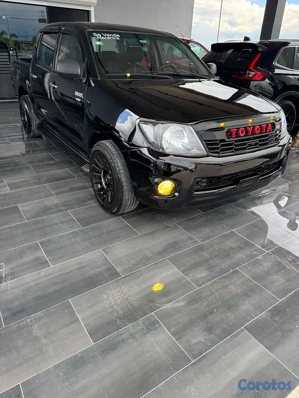 jeepetas y camionetas - Toyota hilux 2008 5