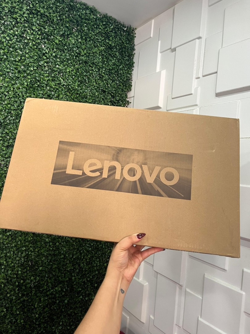 computadoras y laptops - LENOVO IDEAPAD/RYZEN 5/16GB RAM/512GB SSD/17.3-INCH/ NUEVA- 1