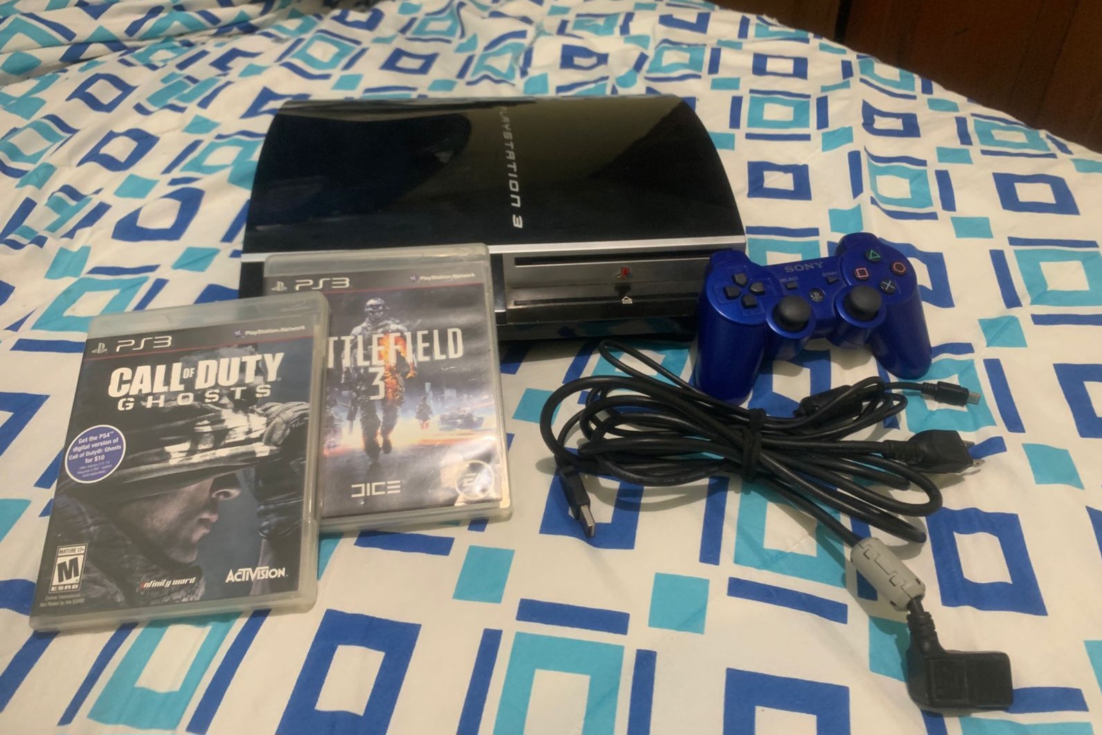 consolas y videojuegos - PS3 con todos sus cables y +10 juegos
NOTA: LEER DESCRIPCIÓN  1