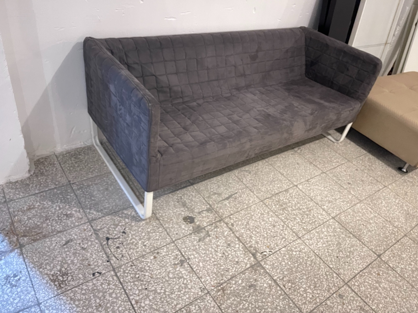 muebles y colchones - Sofa con forro color gris comprado en IKEA 1