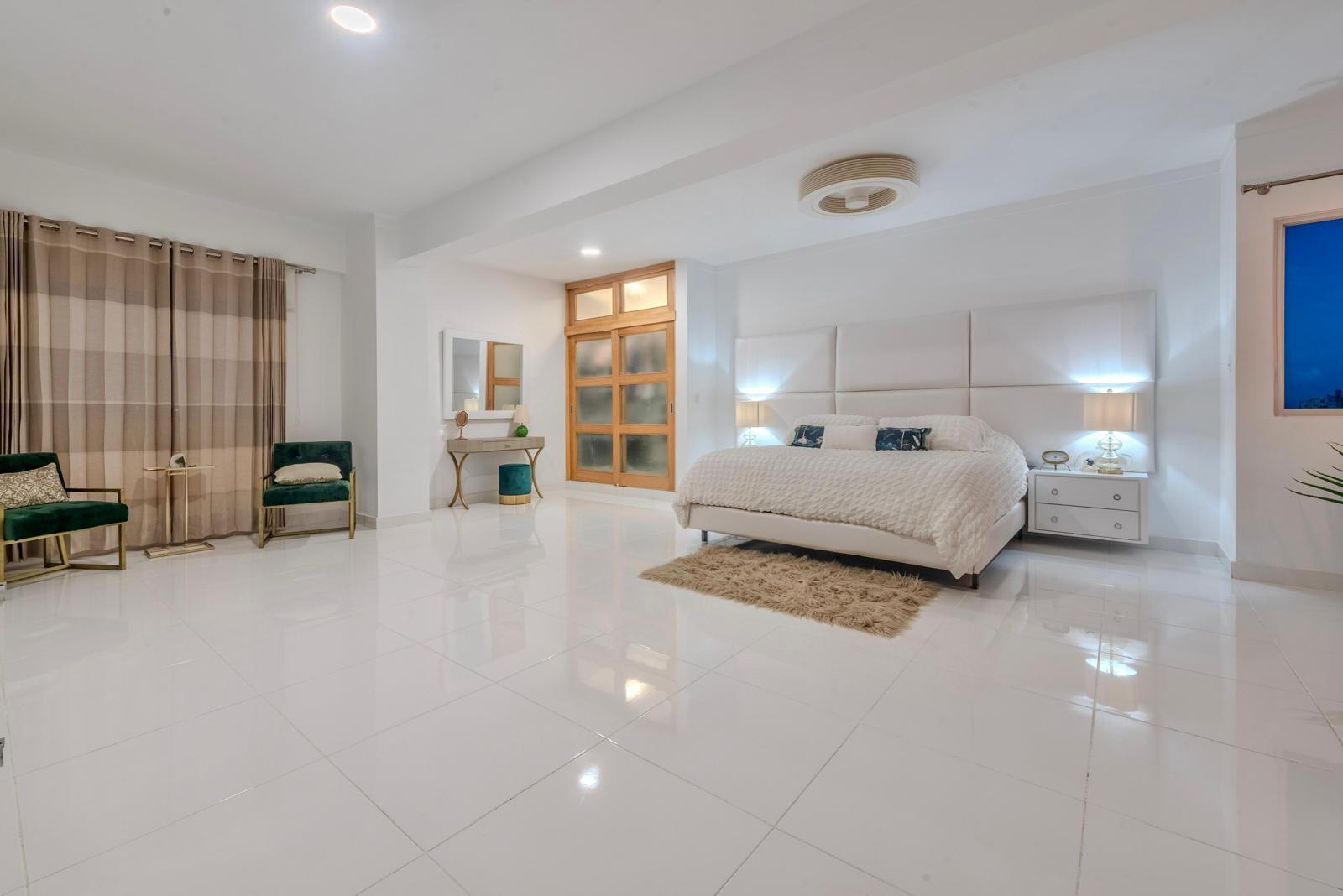 apartamentos - Vendo Penthouse con renacimiento tres hab con baño 6