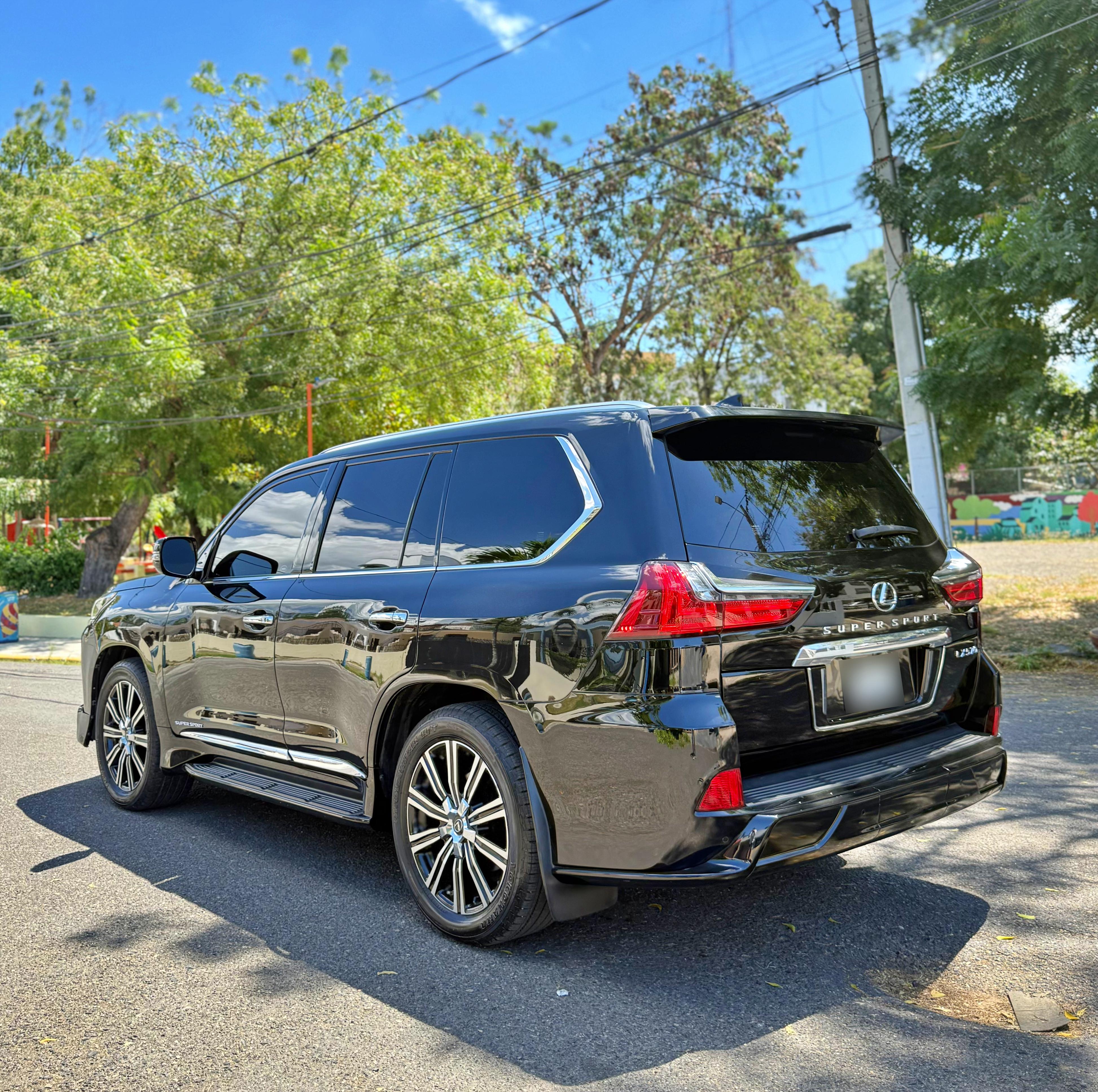 jeepetas y camionetas - lexus LX 570 2017  2