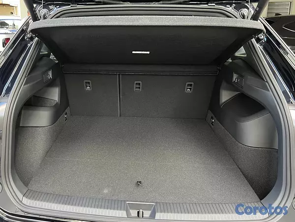jeepetas y camionetas - Volkswagen Tiguan R Design 2026 9